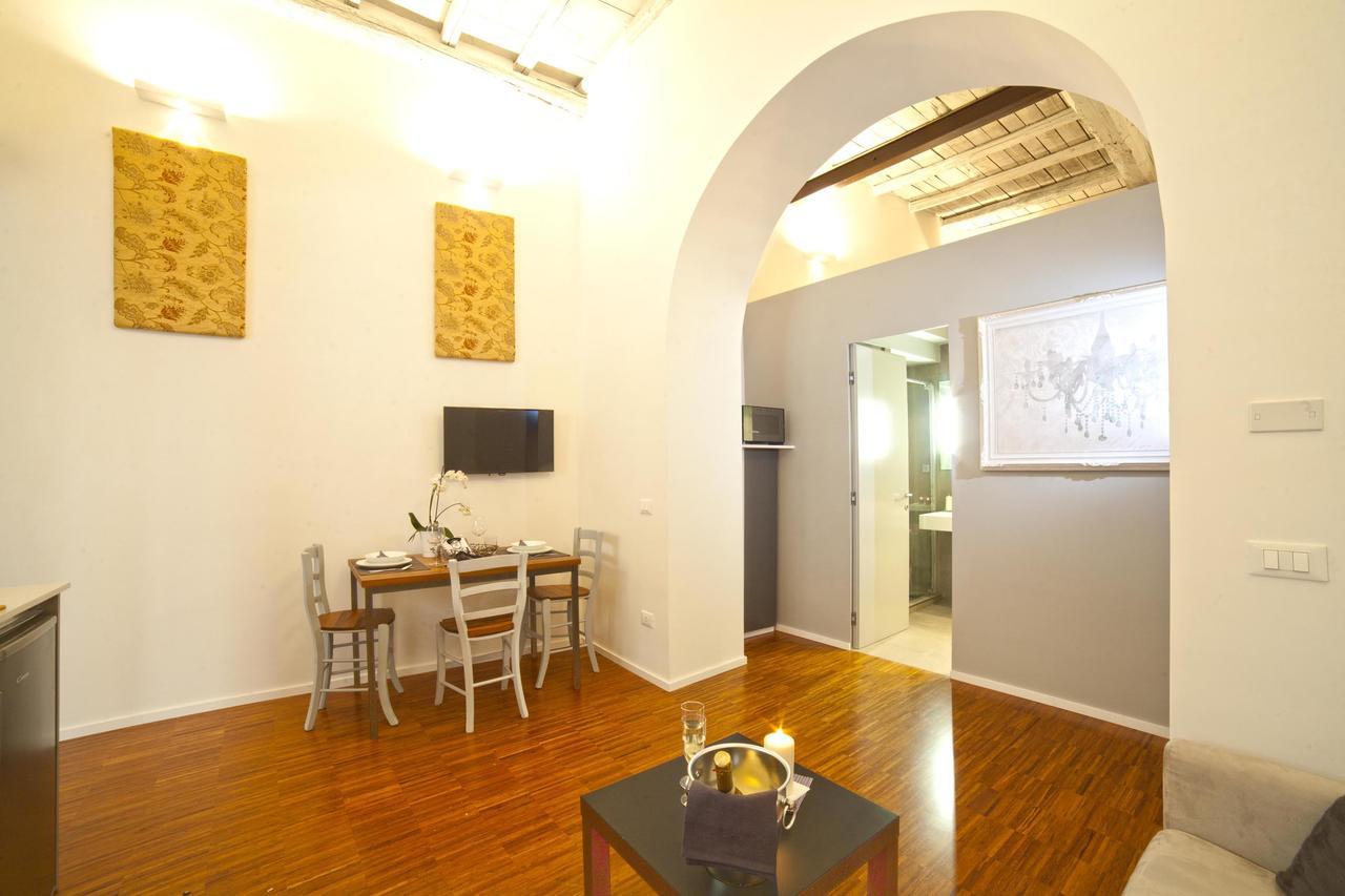 Apartment Paganica Loft Torre Argentina Rom